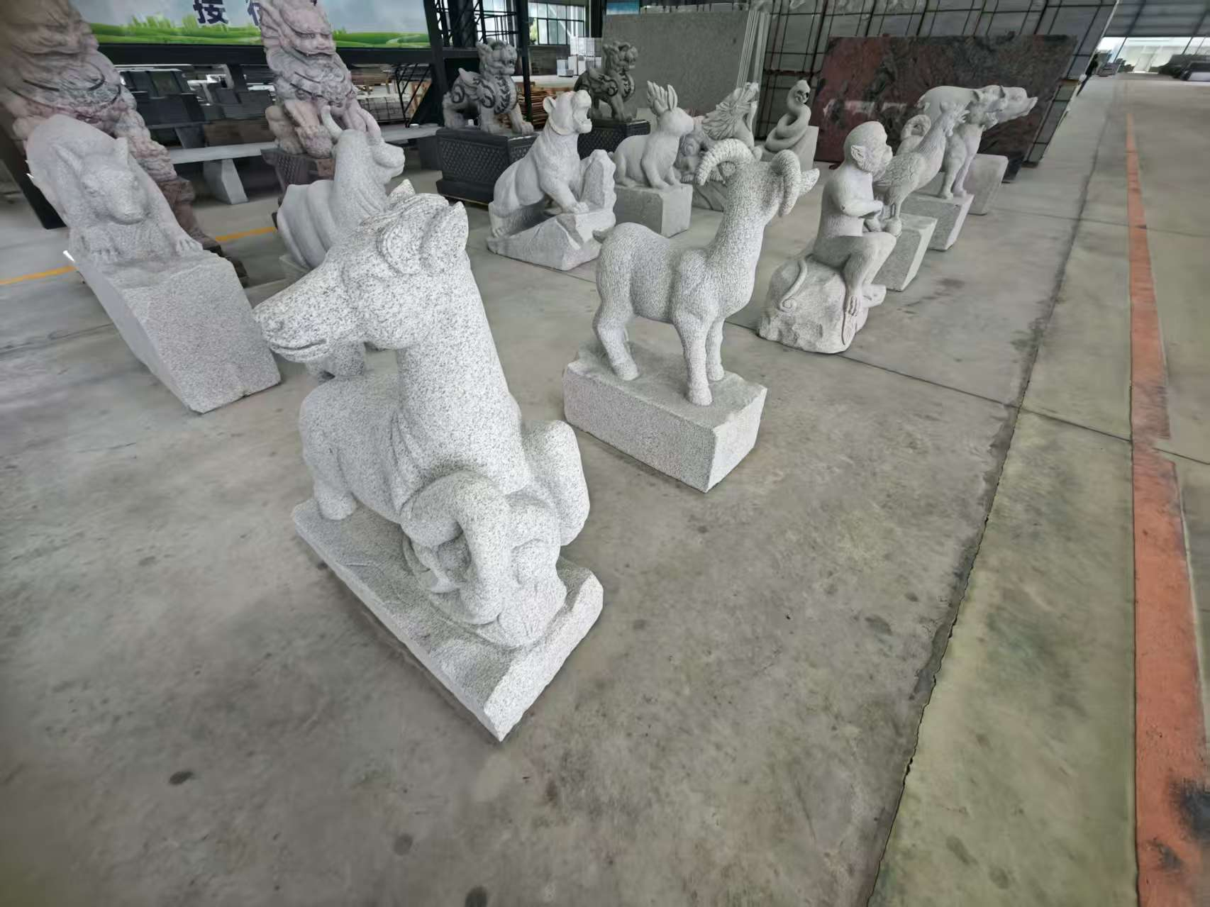 本溪芝麻白雕刻 十二生肖 异形雕刻
