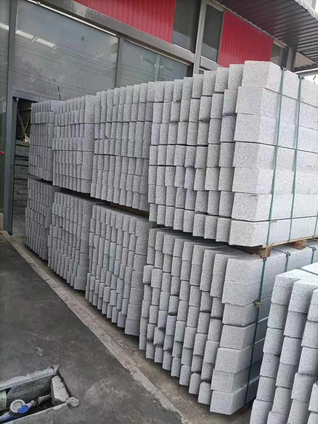 本溪芝麻白树围石 树池
