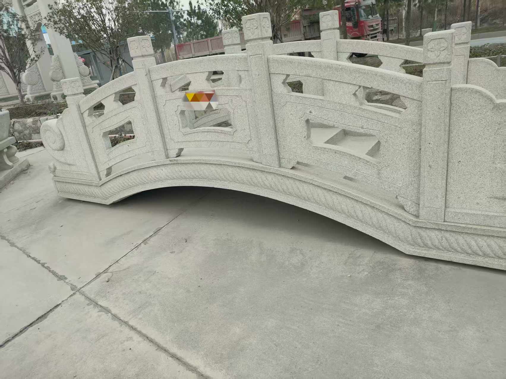 本溪芝麻白拱桥，石桥