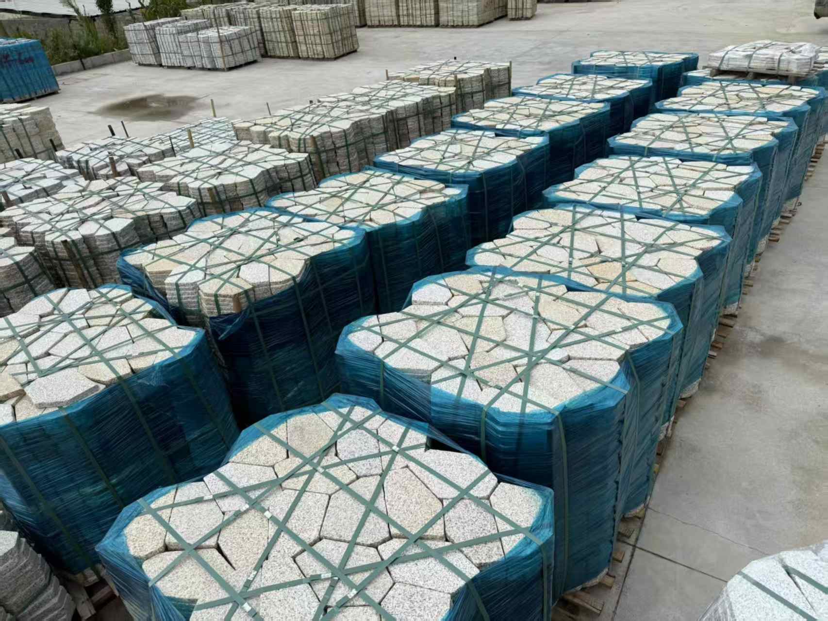 本溪黄金麻冰裂纹 碎拼